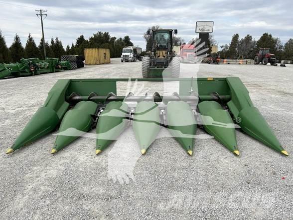 John Deere 643 Combine harvester heads