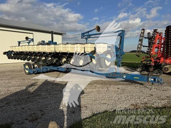 Kinze 3660 Planters