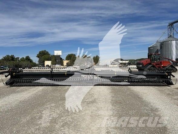 MAC DON FD70 Combine harvester heads