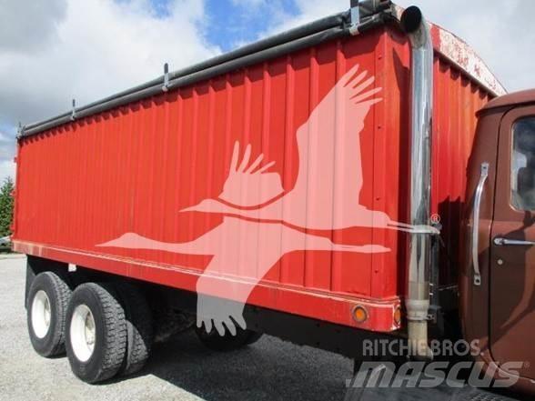 Mack R686ST Other