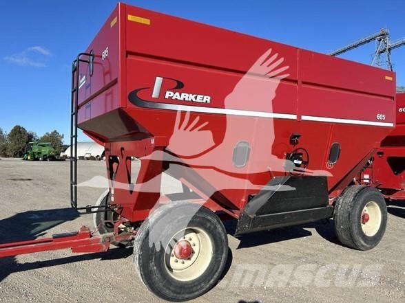 Parker 605 Grain / Silage Trailers
