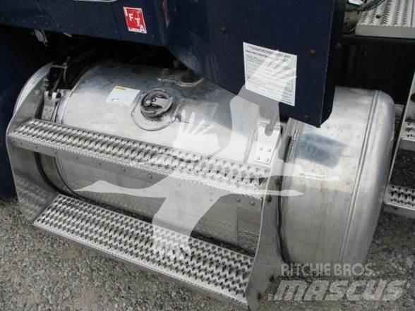 Peterbilt 386 Prime Movers