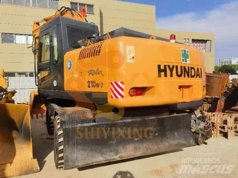Hyundai 210W-7 Wheeled excavators
