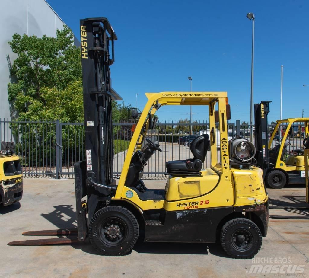 Hyster H2.50TX LPG trucks