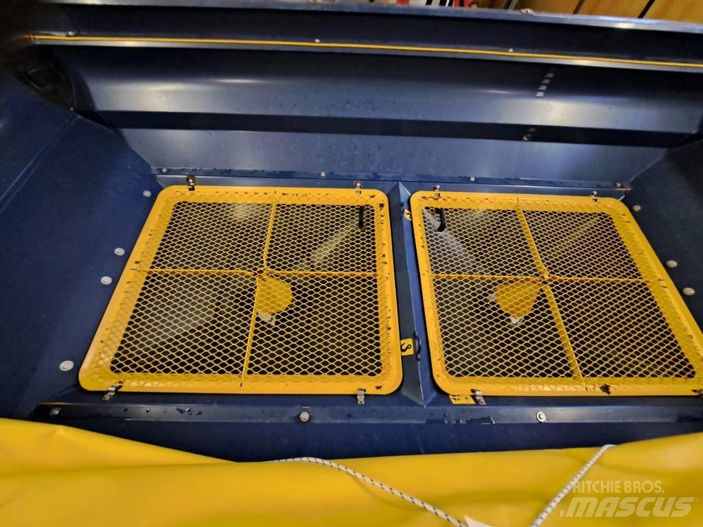 Bogballe M2W Mineral spreaders