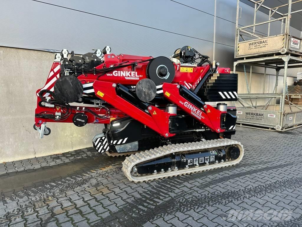 Hoeflon C30e Mini cranes