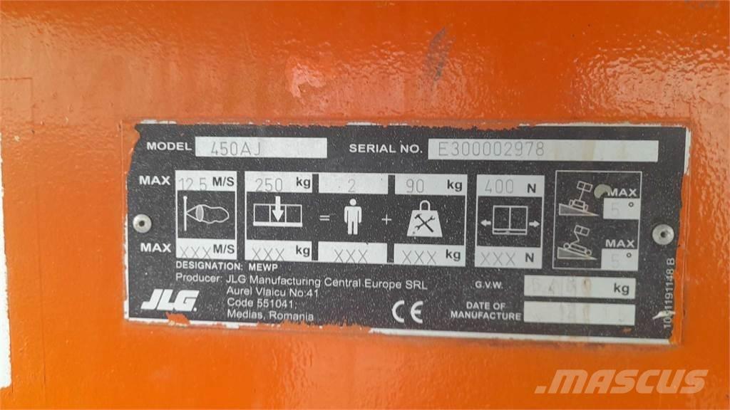 JLG 450AJ Articulated boom lifts