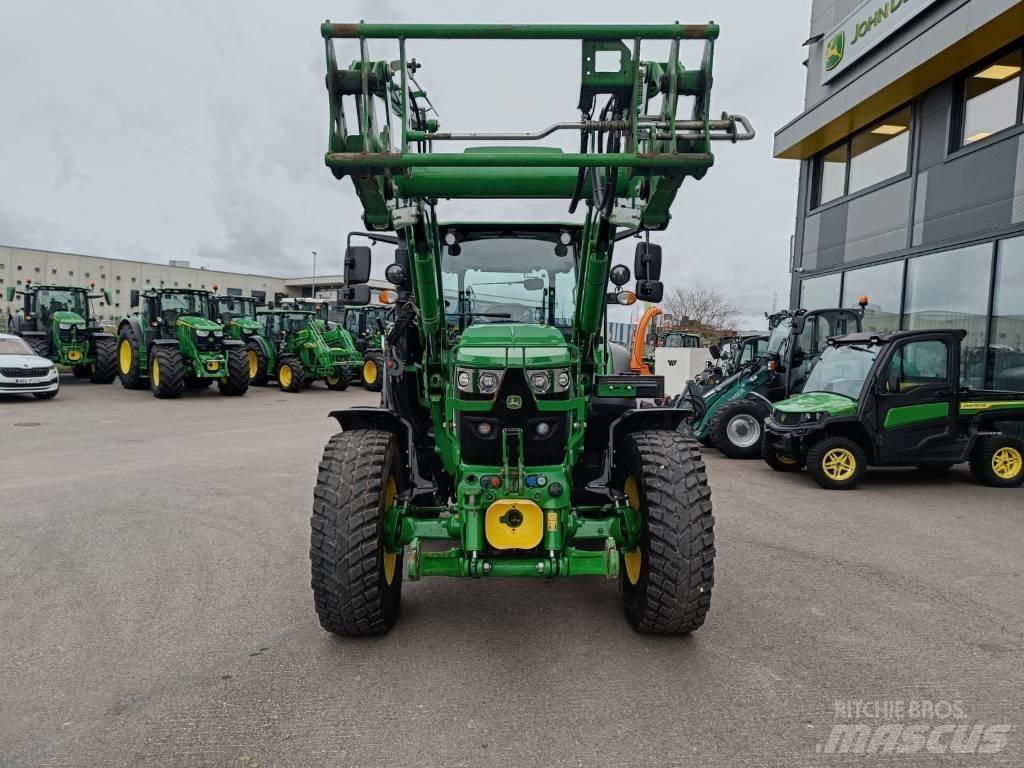 John Deere 6115 RC Tractors