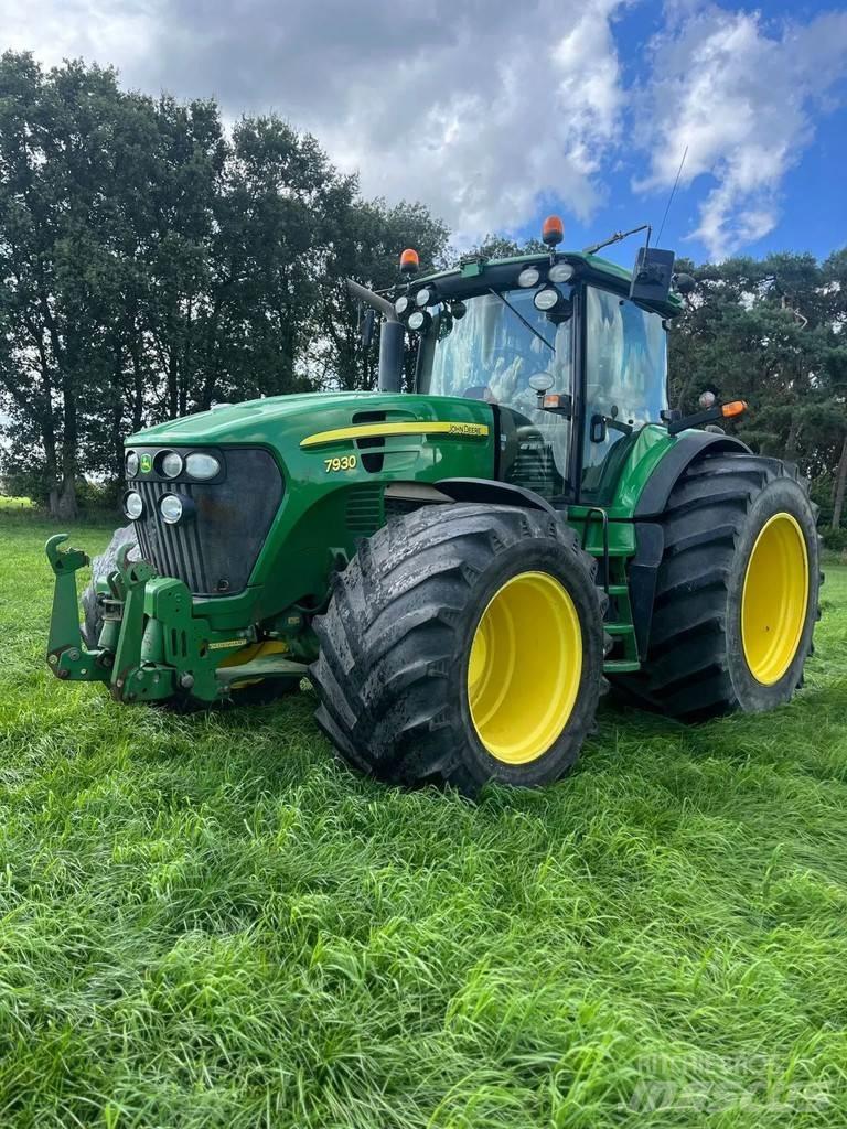 John Deere 7930 Tractors