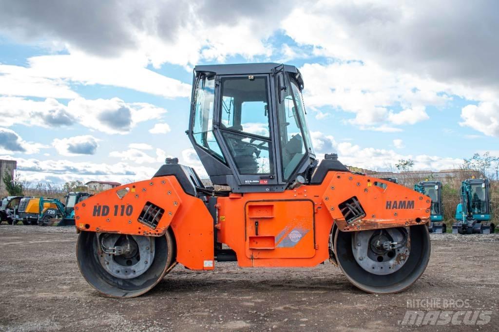Hamm HD 110 Twin drum rollers
