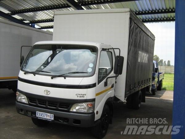 Toyota Dyna 7105 Curtain sider trucks
