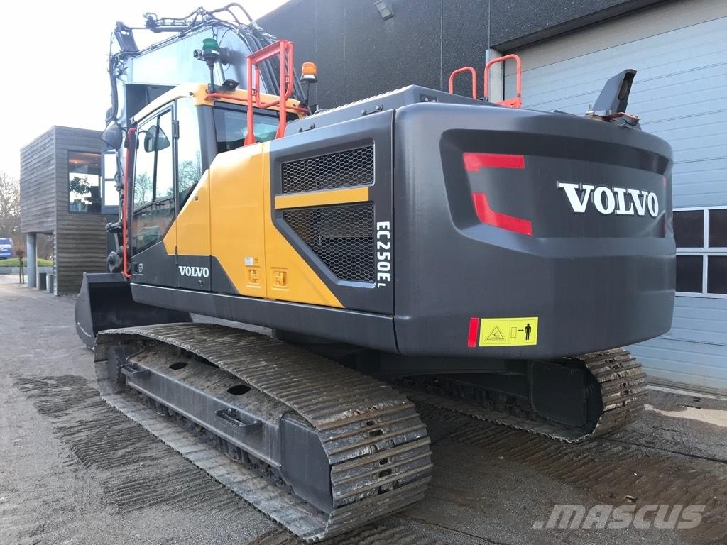 Volvo EC 250 E Crawler excavators