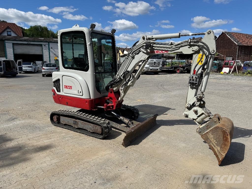 Takeuchi TB 225 Mini excavators < 7t (Mini diggers)