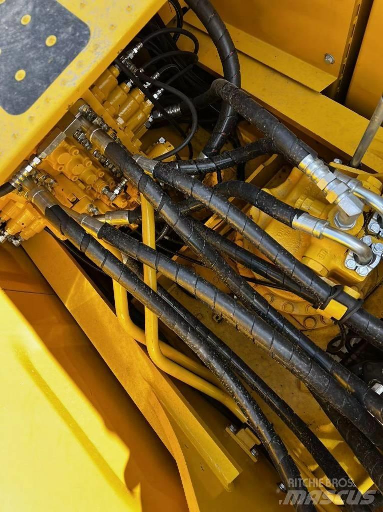 Komatsu PC 200-8N1 Crawler excavators