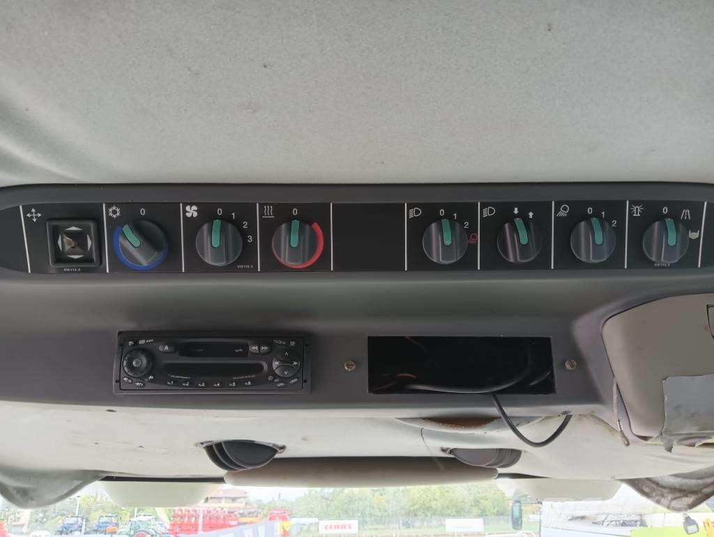 CLAAS Lexion 470 Combine harvesters