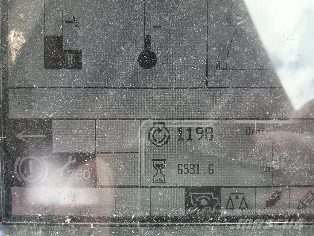 CLAAS Lexion 470 Combine harvesters