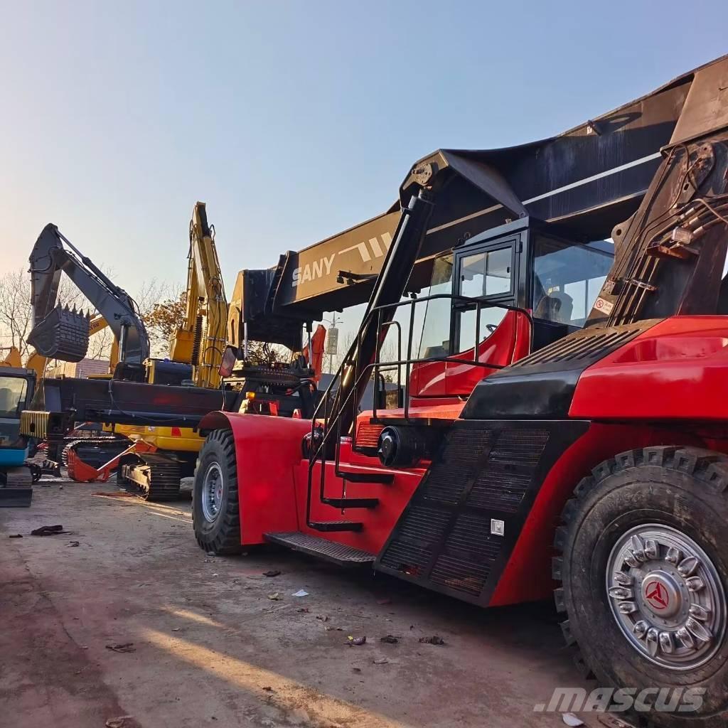 Sany SRSC 45 C30 Reach stackers