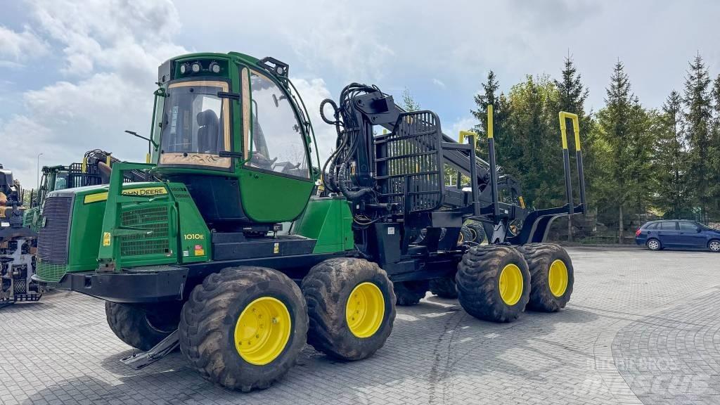John Deere 1010 E Forwarders