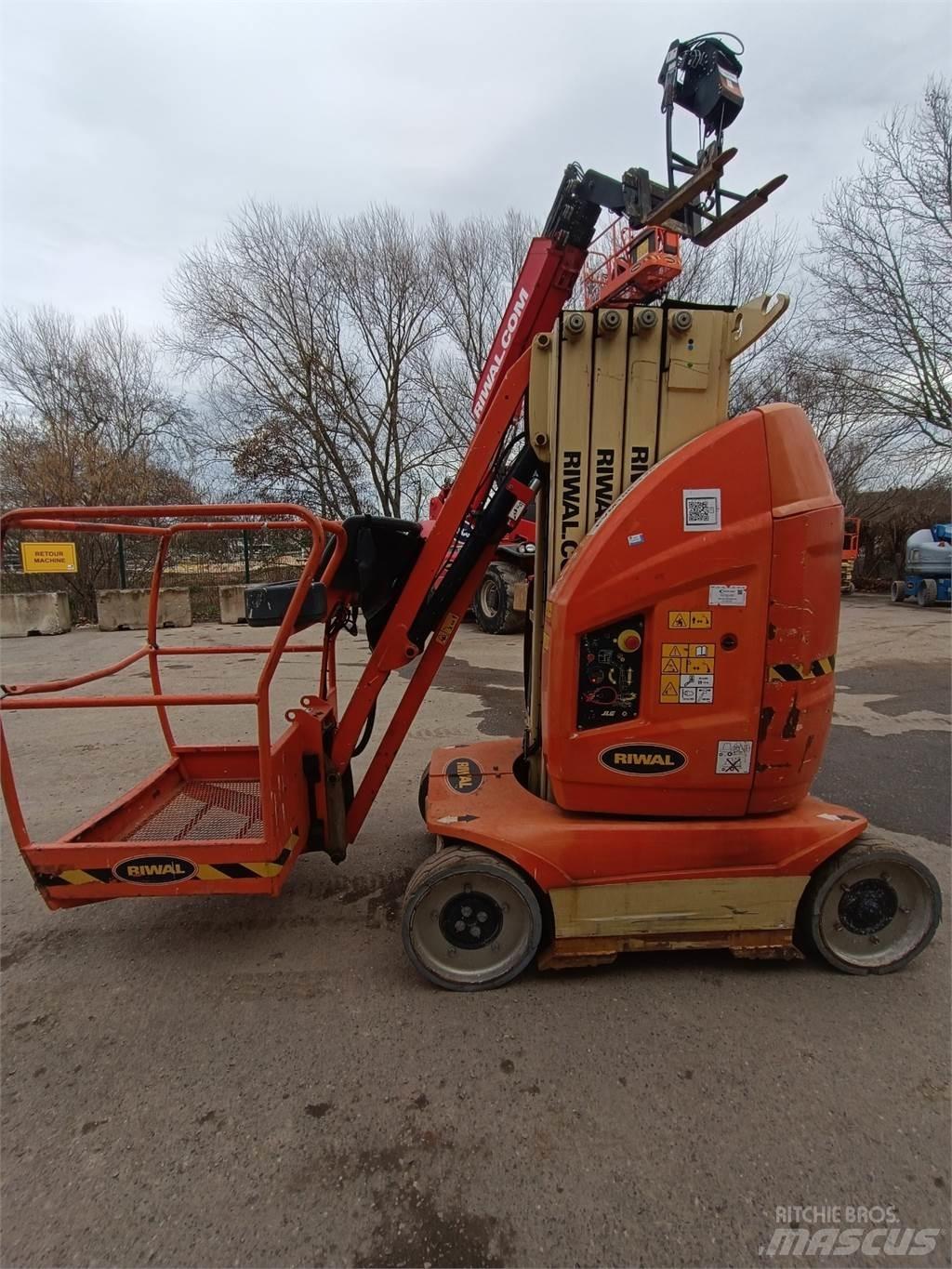 JLG T10E Other lifts and platforms