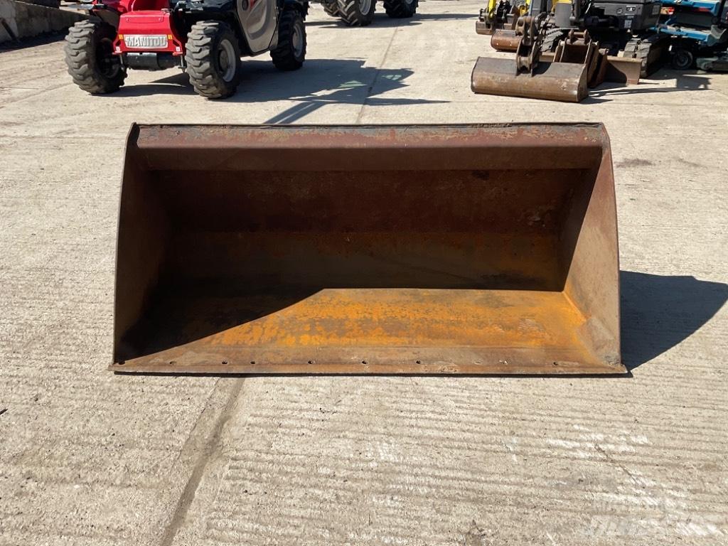 Rhinox 6ft bucket Buckets
