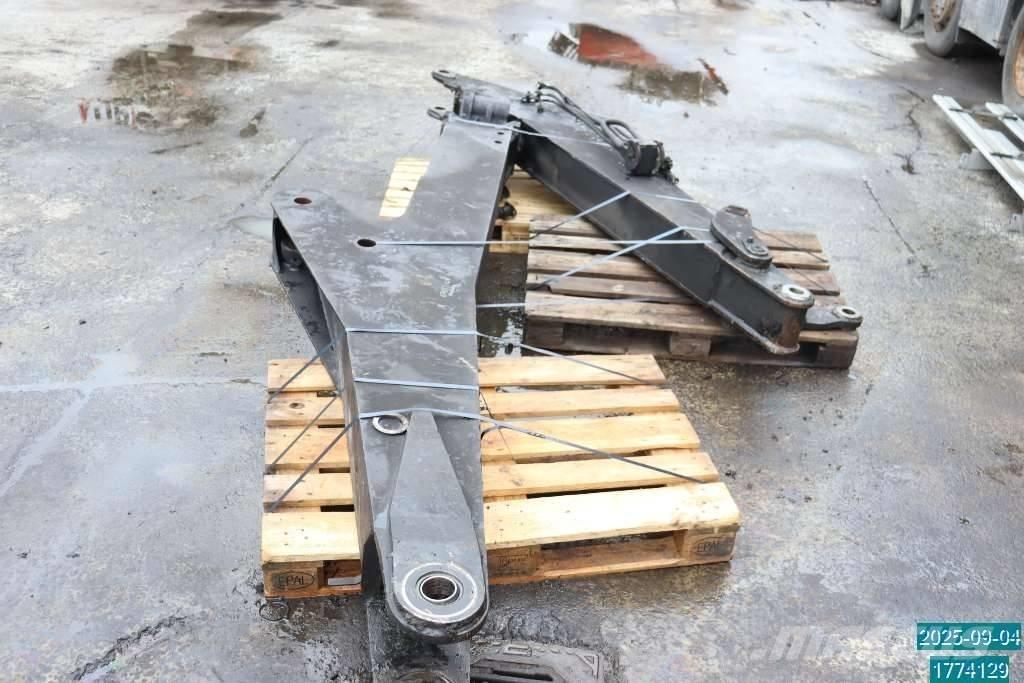 Huddig 1160 D Booms and arms