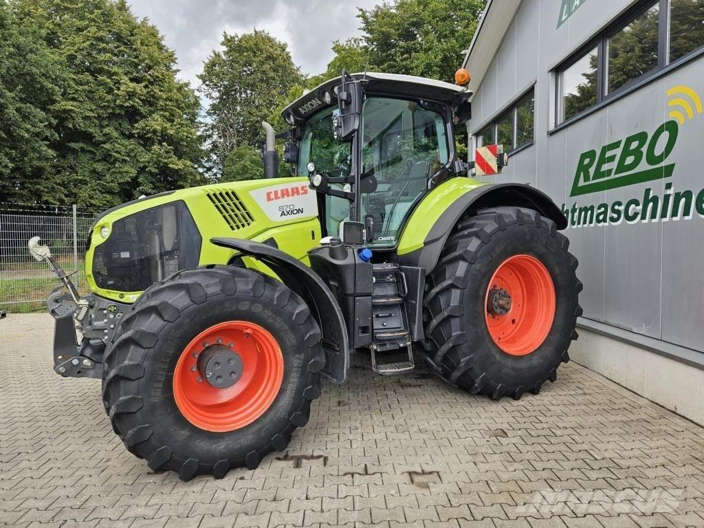 CLAAS Axion 870 Tractors