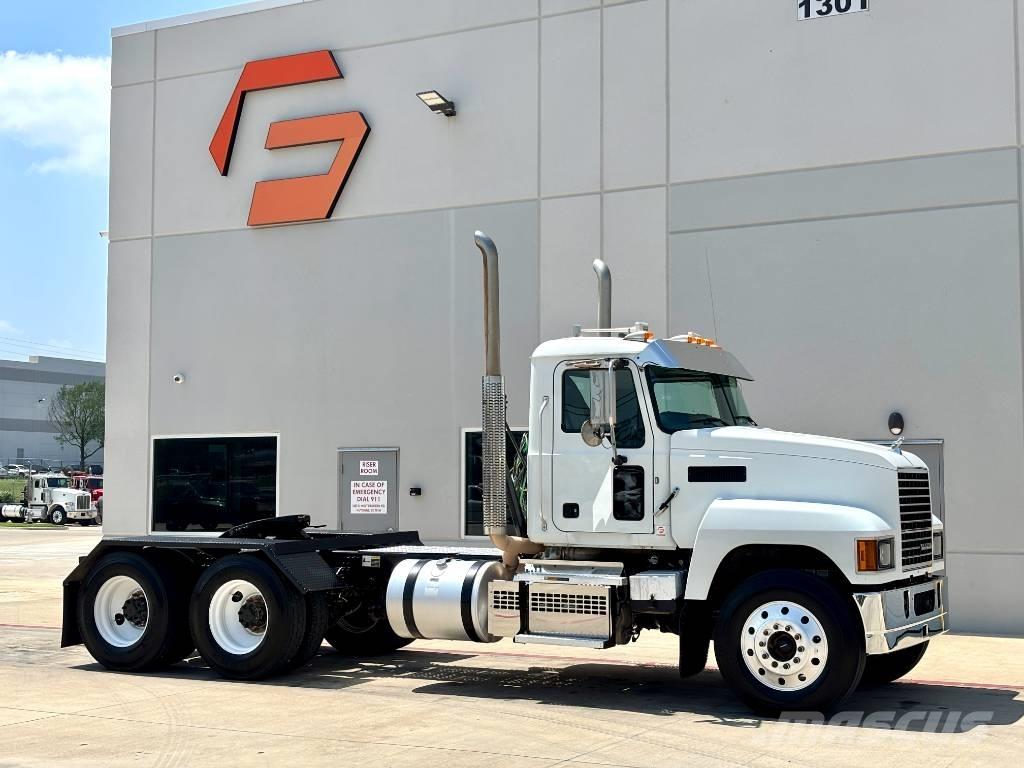 Mack Pinnacle 64T Prime Movers