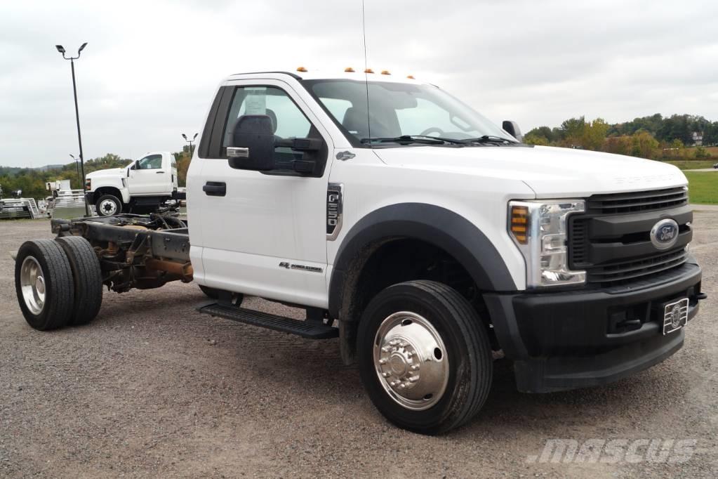 Ford F 550 XL SD Chassis Cab trucks