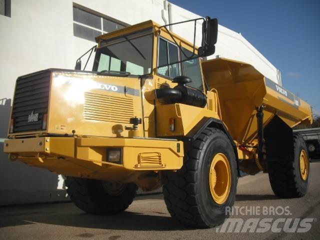 Volvo A 25 C   4x4 Articulated Haulers
