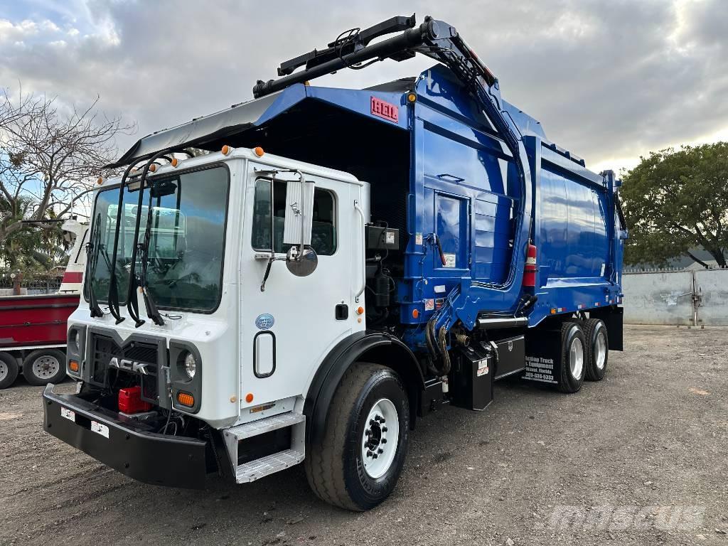 Mack MRU 613 Commercial vehicle