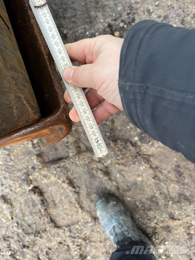 CAT 308 CR Mini excavators  7t - 12t