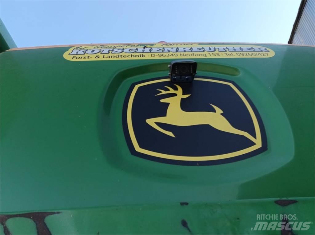 John Deere W540 Combine harvesters