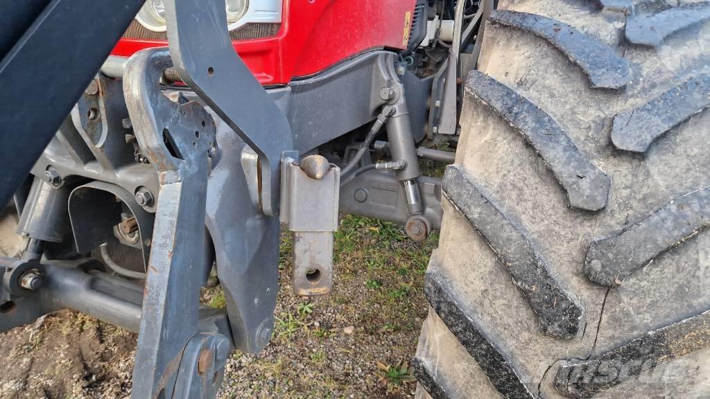 Massey Ferguson 7724 Tractors