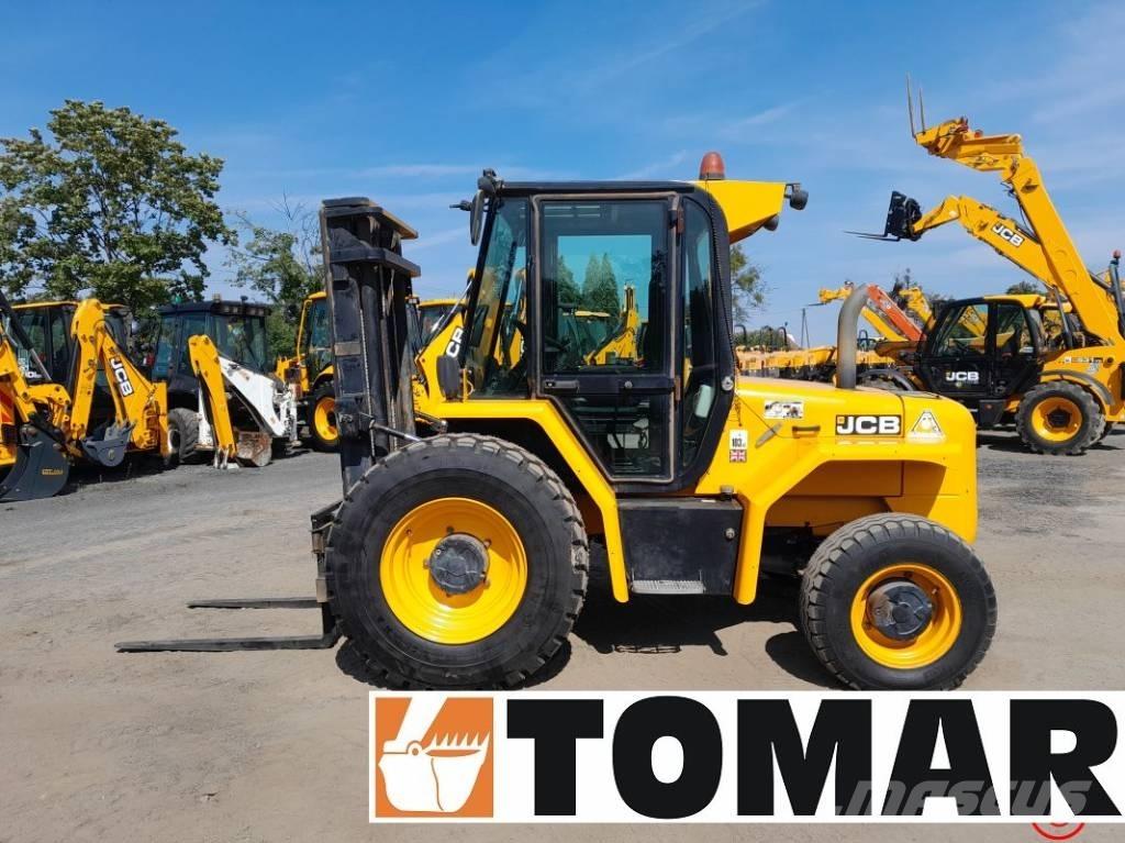 JCB 930-4 Rough terrain truck