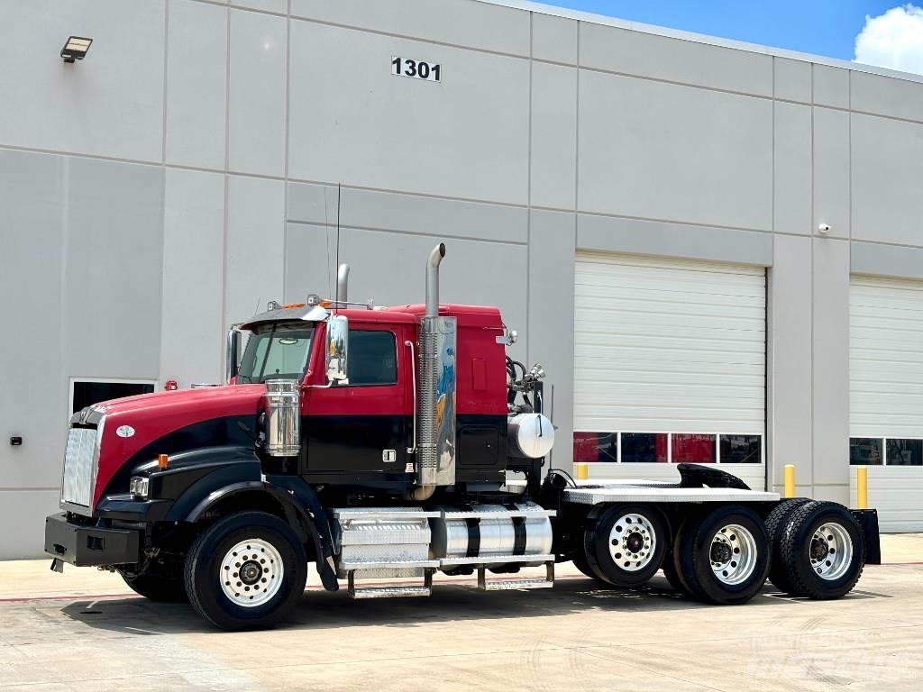 Western Star 4900 Prime Movers