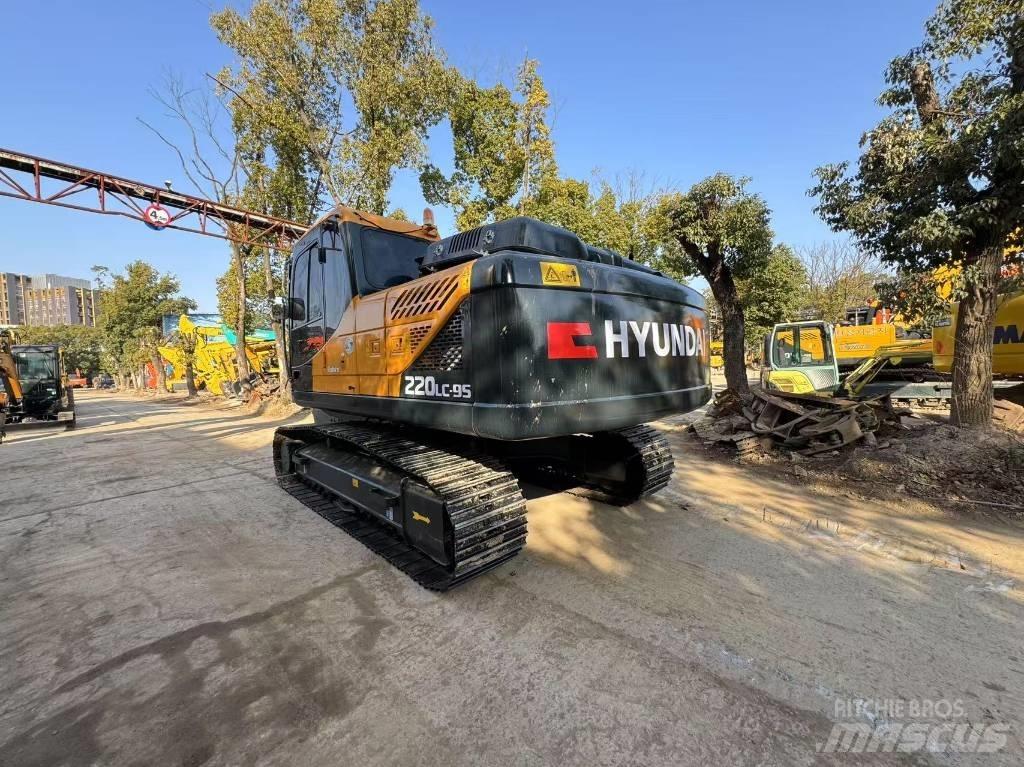 Hyundai 220LC-9S Crawler excavators