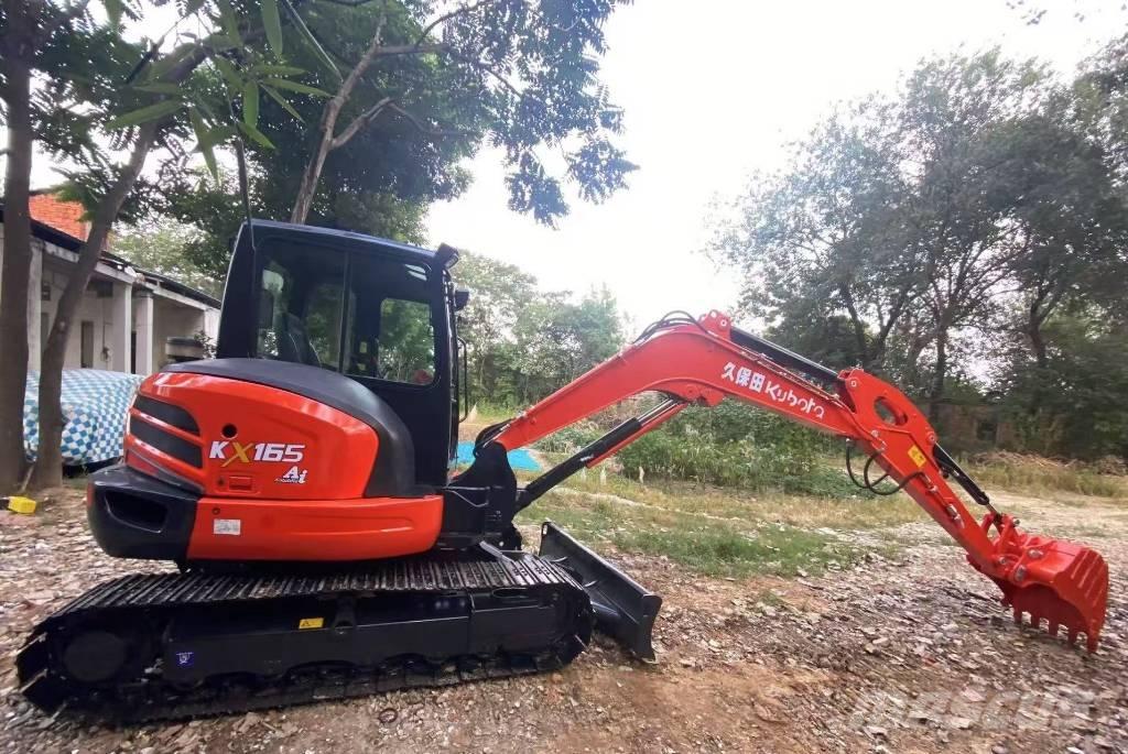 Kubota 165 Crawler excavators