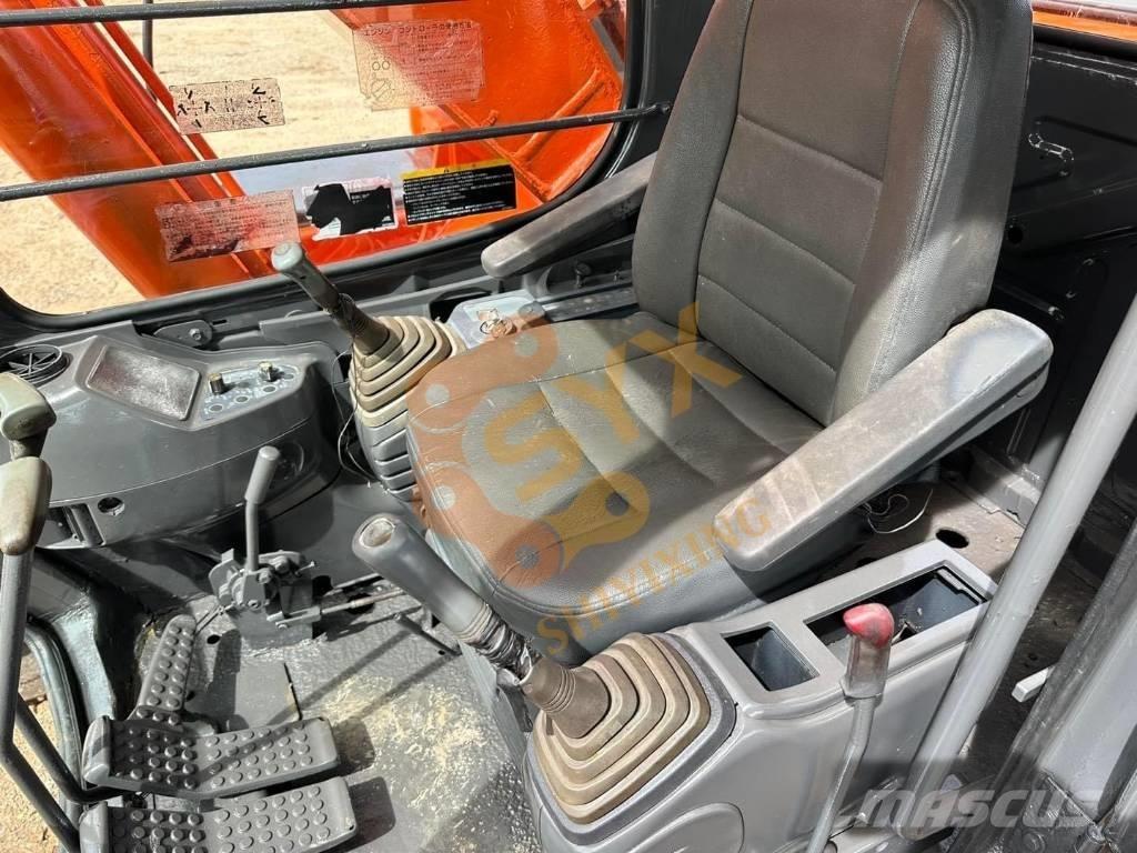 Hitachi EX 200 Crawler excavators