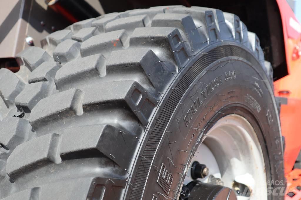 Manitou M 26.4 Rough terrain truck