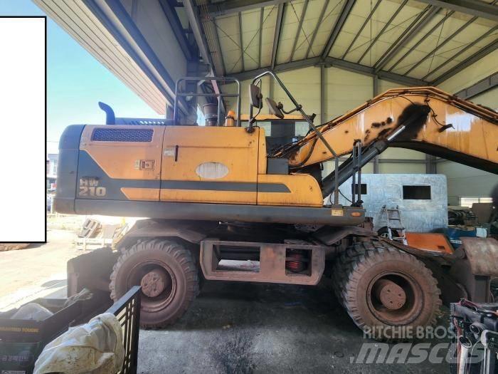 Hyundai HW210 Wheeled excavators