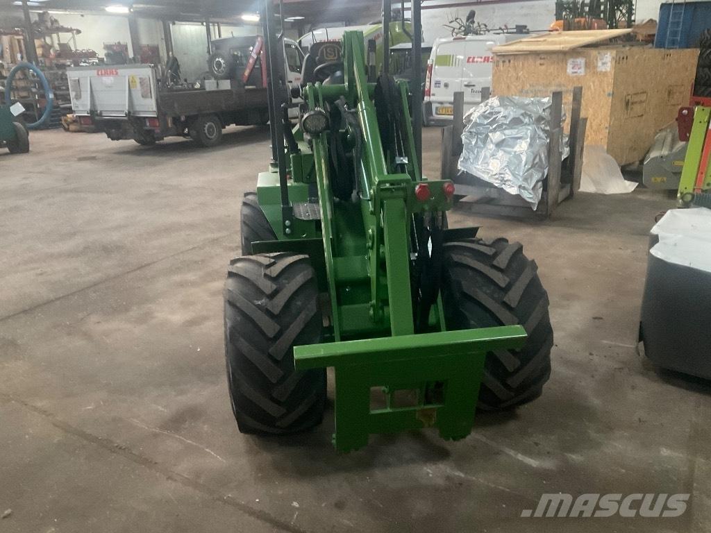 Striegel 180 ya Mini loaders
