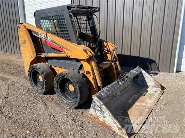 CASE 420-3 Skid steer loaders