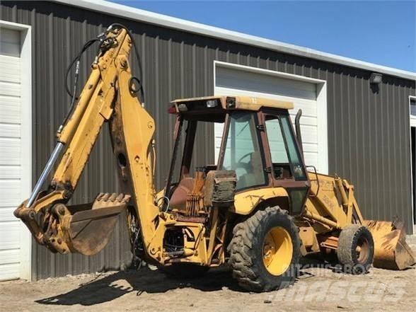 CASE 580K Backhoe