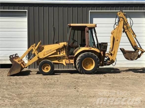 CASE 580K Backhoe