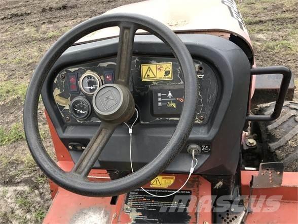 CASE 590 Backhoe