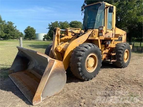 CASE 621B Wheel loaders