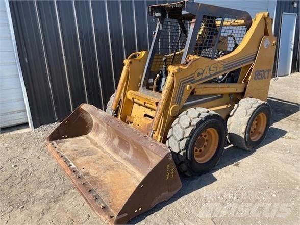 CASE 85XT Skid steer loaders
