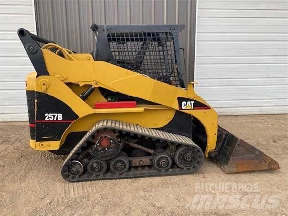 CAT 257B Skid steer loaders