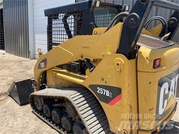 CAT 257B2 Skid steer loaders
