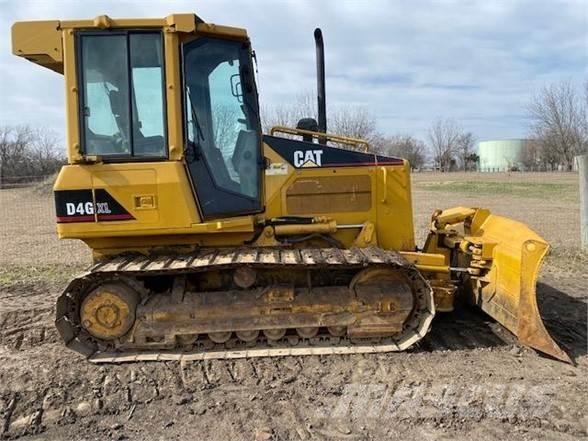 CAT D4G XL Crawler dozers